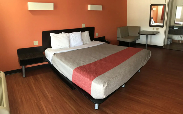 Motel 6 Troutville, VA