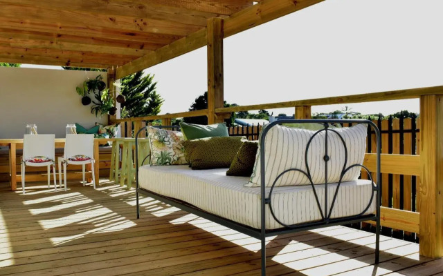 Garden Suite