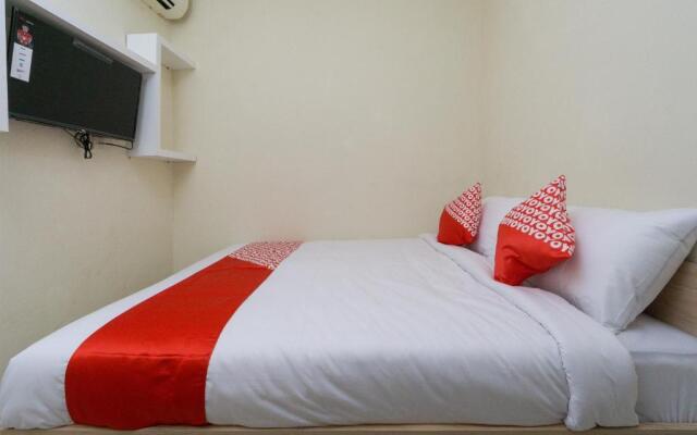 OYO 1542 Yessy Mansion