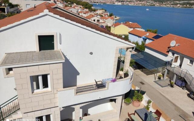 Apartments Joško - 70 m from beach