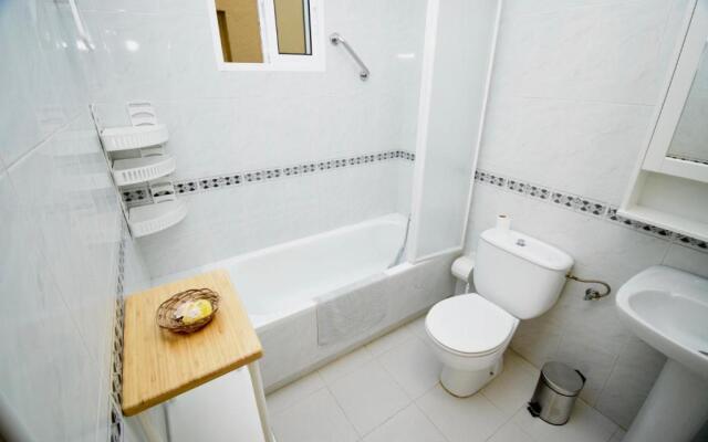 38 Fantastic Holiday // AC - WIFI