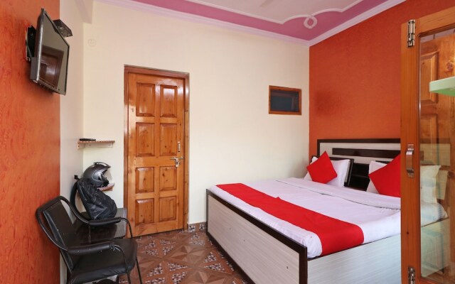 OYO 14003 Home Valley View 1BHK Kempty Fall