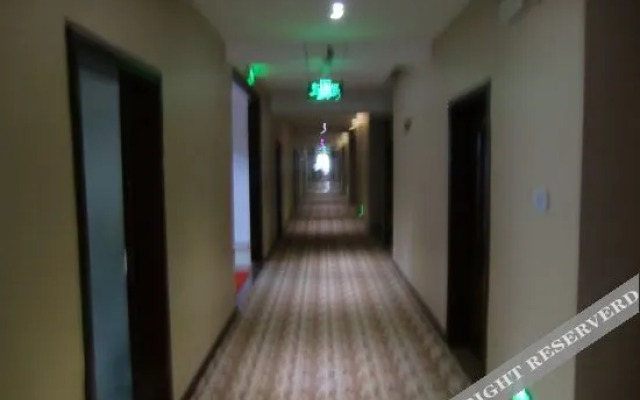 Shimao Sunshine Hotel (Qingliu Bus Station)