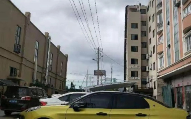 Yueqing City Star Business Hotel