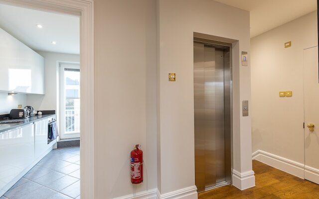 JOIVY Stylish Flat near Mayfair & Piccadilly Circus