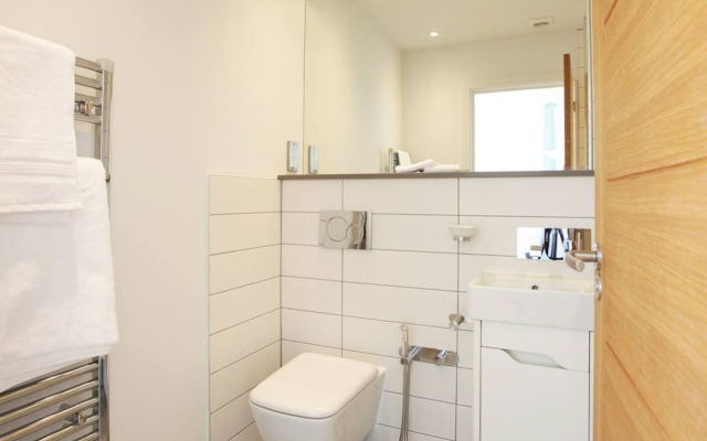 Beachfront Penthouse 4 Bedroom in Hythe