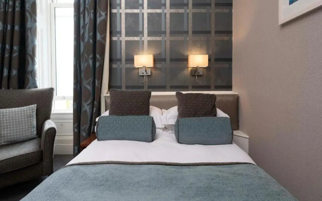 Skeabost Hotel