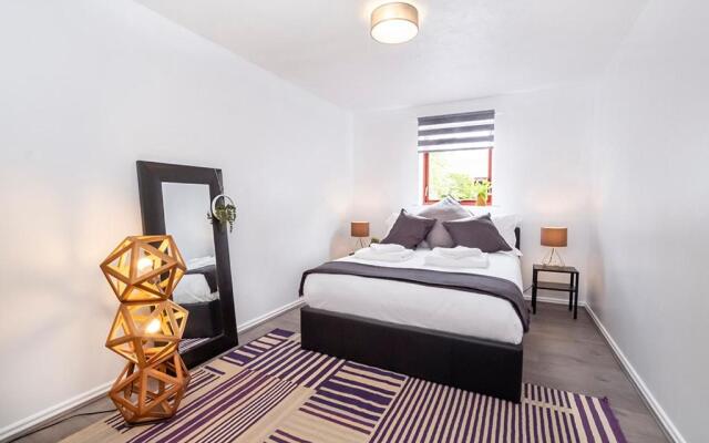 30 Fewster Way York