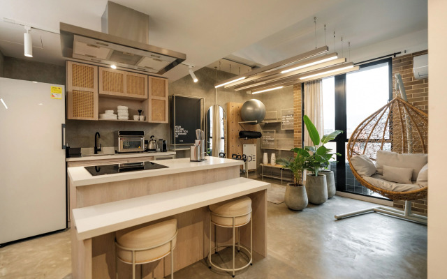 Indie Universe Creative Hotel