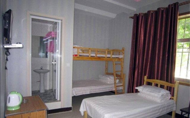 Dunhuang Family Youth Hostel