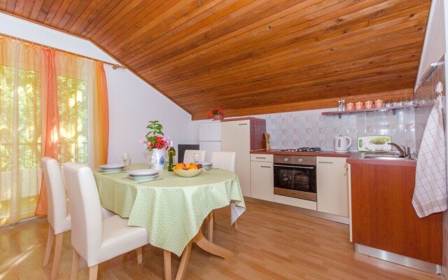 Apartments and Rooms Stjepan