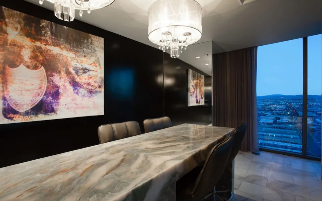 Palms Place Unit 35321