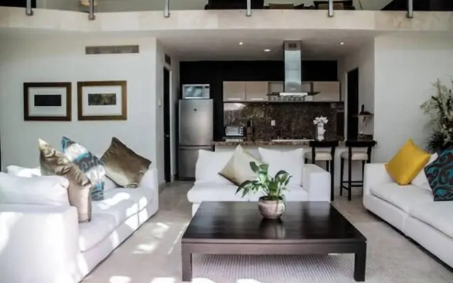 Via 38 Buda By Playa Paradise