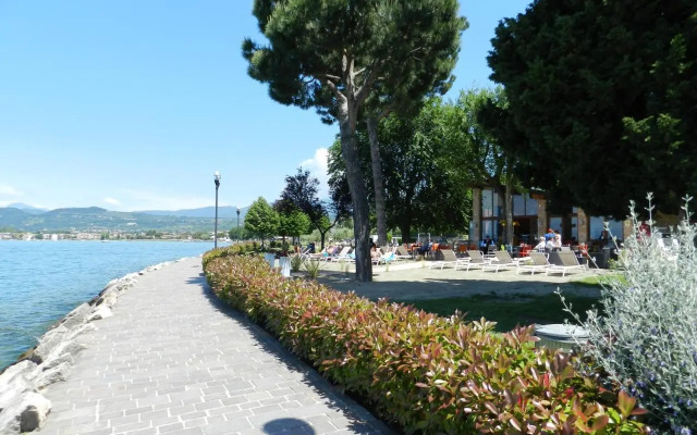 STUDIO THE BEACH - Regarda Travel