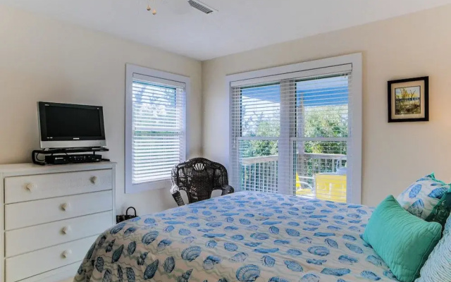 Dock Holliday by Topsail Realty