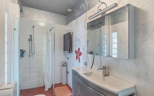 Poggio Picedo P1-32 by Wonderful Italy