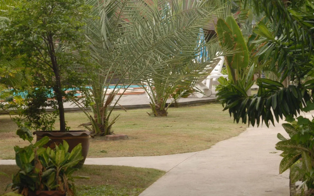 La-or Resort
