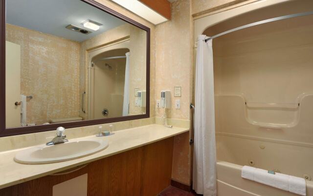 Travelodge by Wyndham Simcoe