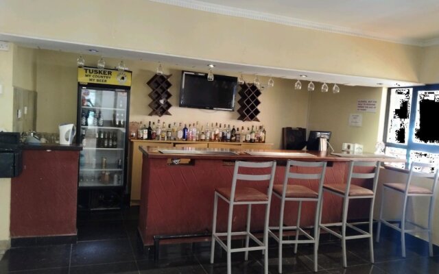Fish Eagle Inn