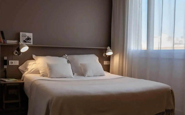 Sixties Ramblas Hotel