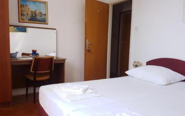 Rooms Vjera