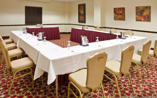 Crowne Plaza Cleveland Airport by IHG