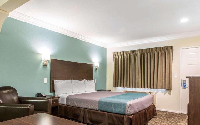 Rodeway Inn & Suites LAX