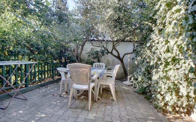 Appartement Saintes-Maries-de-la-Mer, 2 pièces, 6 personnes - FR-1-475-23