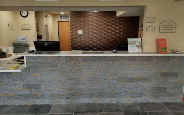 Holiday Inn Express Auburn Touring Drive