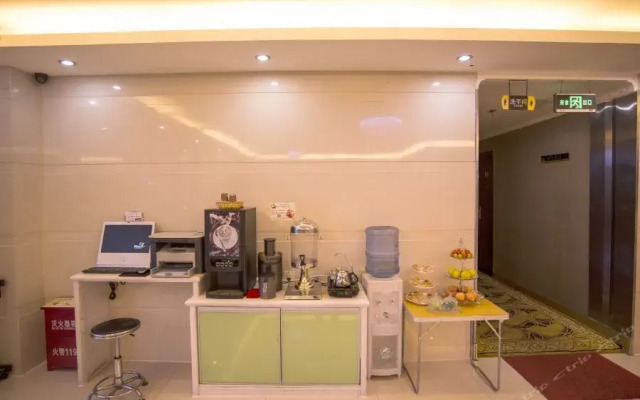 Youth Sunshine Hotel (Xiamen Fangte Menghuan Tong'an)