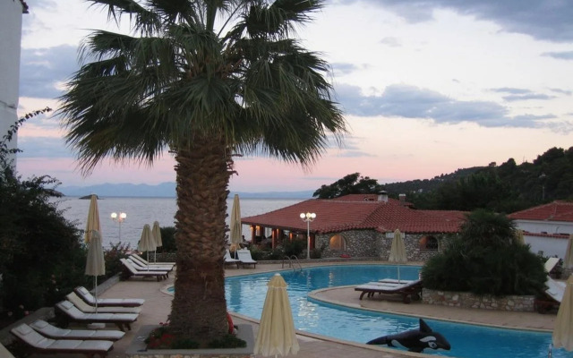 Esperides Beach Resort