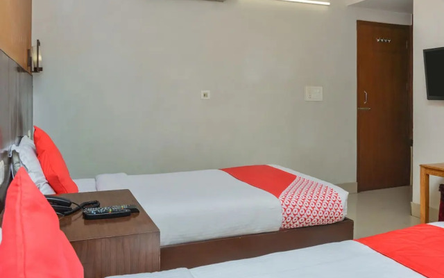 OYO 26693 Tsampa House