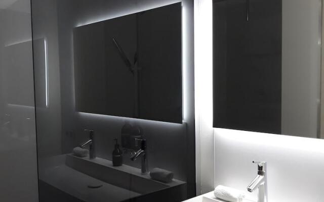 Table Et Chambre Particuliere