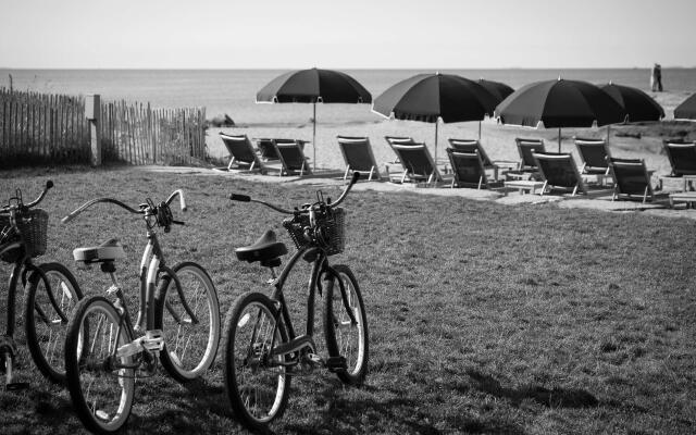 Madison Beach Hotel