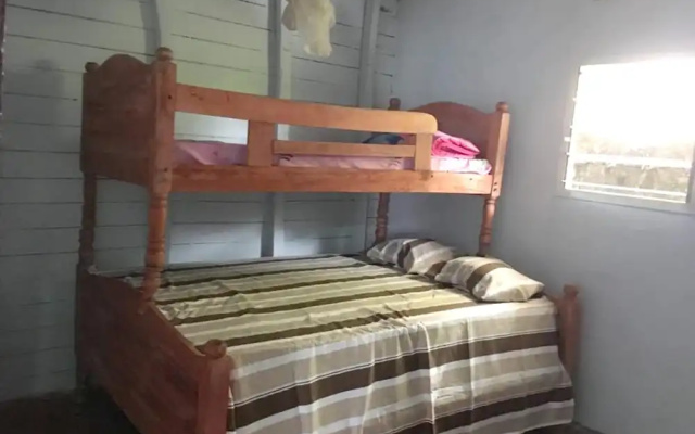 Apartment with 2 Bedrooms in Toamasina, with Terrace - 100 M From the Beach — фото 2