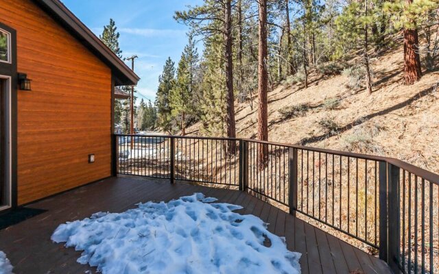 Snow Crest Cabin - 1909 by Big Bear Vacations