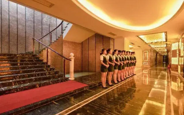 Oriental Host Hotel