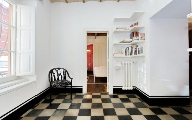 Art Deco Terrace Apartment