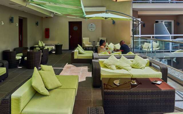Moon Dreams Torremolinos Hotel (Adults Only)