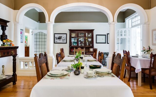 6 On Kloof Guest House