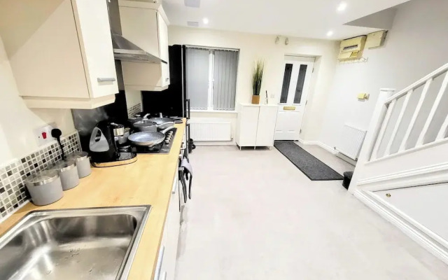 Comfortable Stay - Myrtle Cres