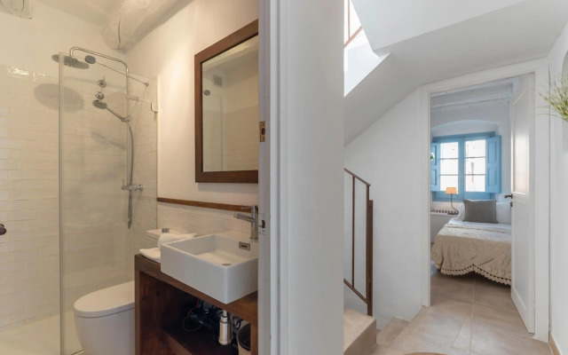 CASA AZUL stunning house a few metres from the bea