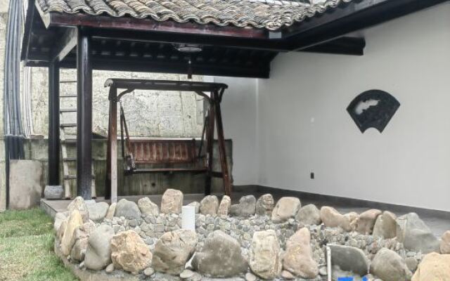 Xiantan Shiguang Homestay (Taohuatan Scenic Area)