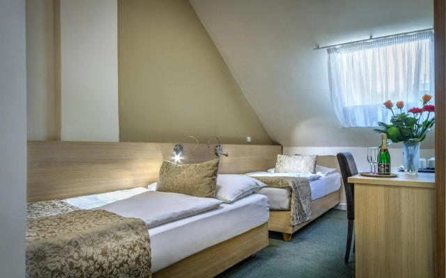Hotel Taurus