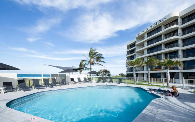 San Simeon Apartments