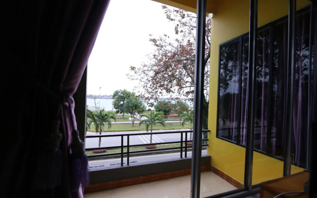 Geminai Hotel & Cafe