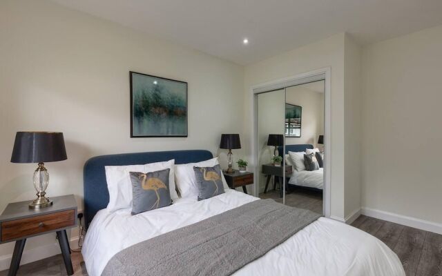 Captivating 3-bed Apartment by Gleneagles