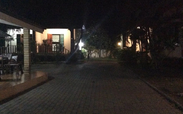 Diamond Village Bangsaray