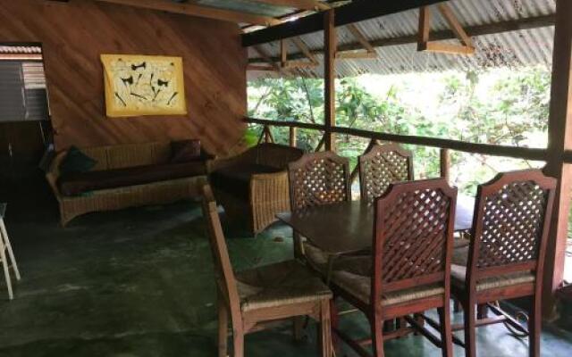 Riverside Private Lodge