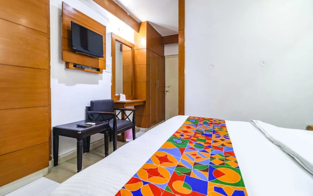 FabHotel Nand